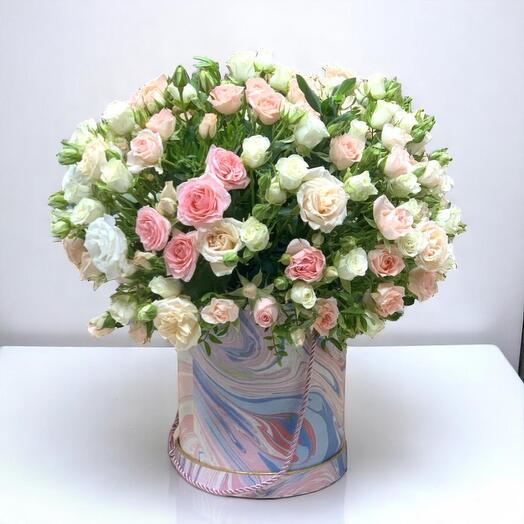 Pastel Spray Rose Flower Box with Peach   Pink Roses – Elegant Round Hatbox Arrangement with Greenery
