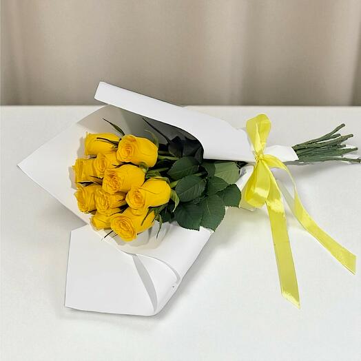 11 Yelloween Bouquet