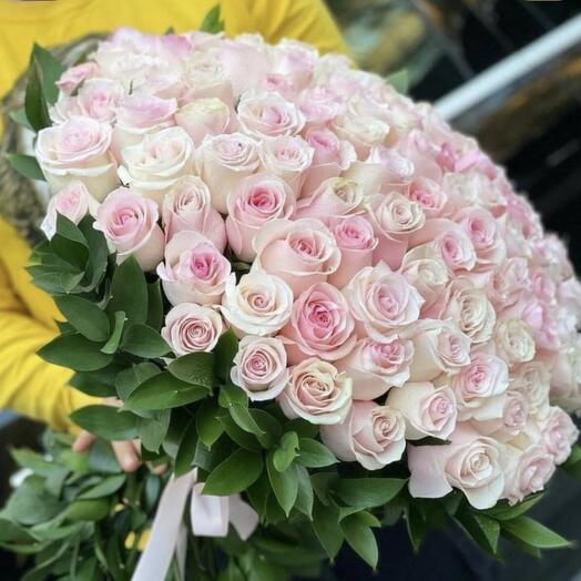 Bouquet de 101 roses Candy rose pâle
