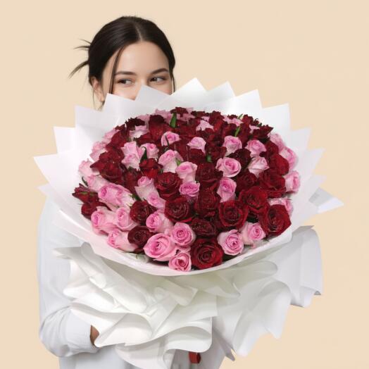 79 Red   Pink Roses Bouquet