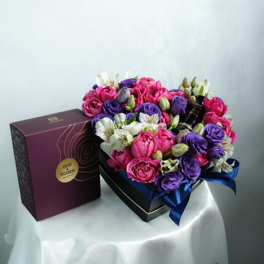 Ahmed Al Maghribi Oud and Roses Floral Romance Gift Box   7156