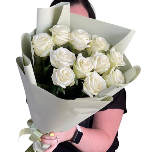 Элеганс _ букет из 25 премиальных белых роз
