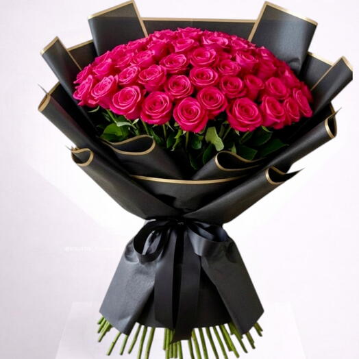 79 длинных стеблей ярко-розовых роз, роскошный букет для годовщины или Дня святого Валентина