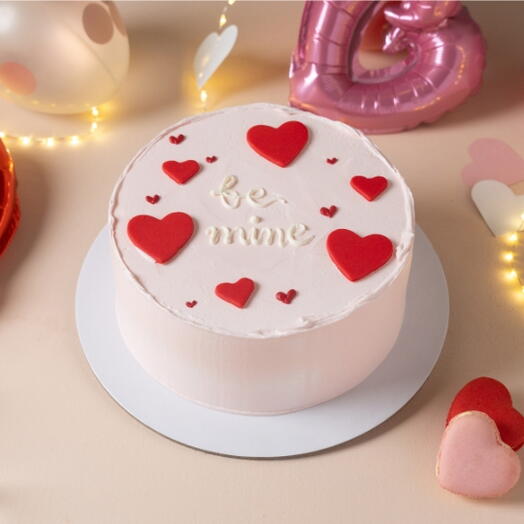 Be Mine Minimalist Valentines Cake (serves 6-7)