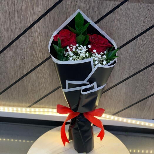 2 Red Rose Valentines Day Gift