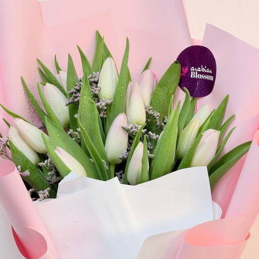 Элегантный розовый букет тюльпанов – премиальная доставка цветов в Дубае