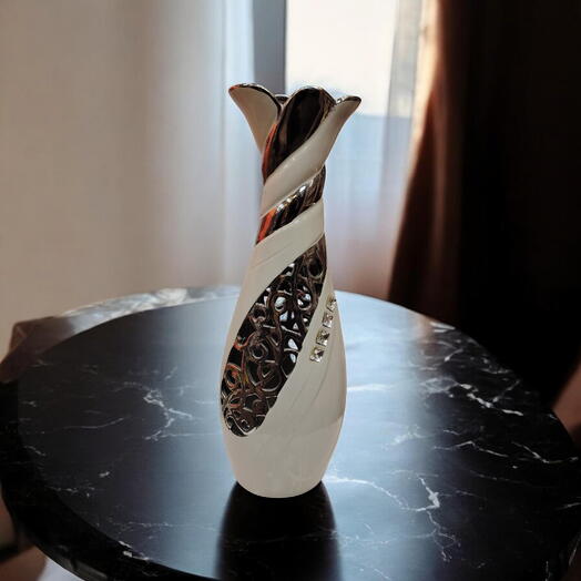 مزهرية من السيراميك