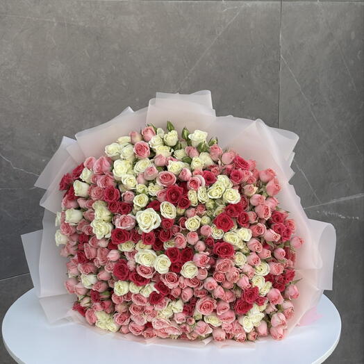 100 Rosy Wishes Bouquet