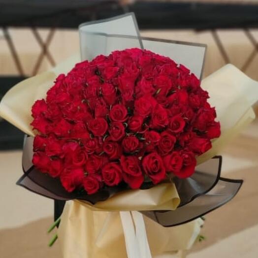 Букет из 101 красной розы