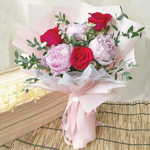 Яркий и сладкий букет