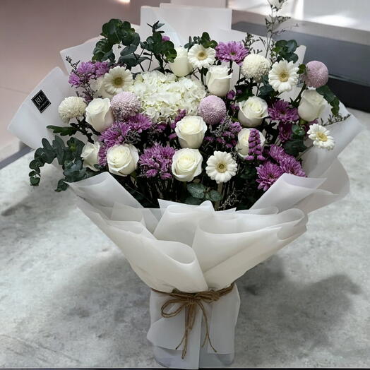 Bouquet blanc et violet