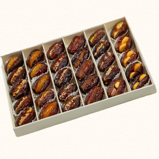 Classic Collection Stuffed Dates Large Box 30pcs