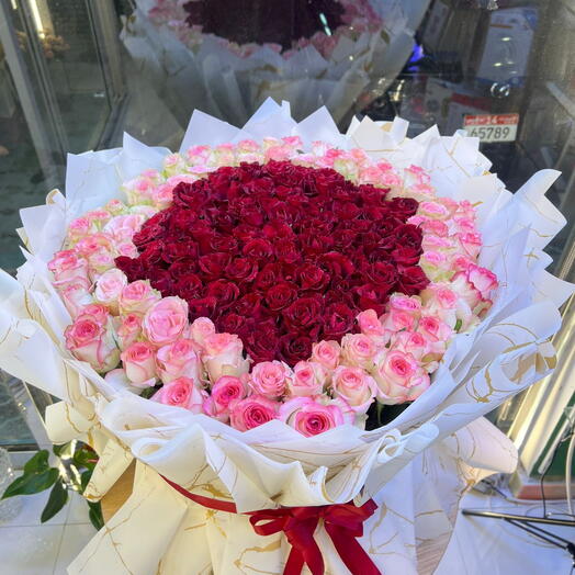 200 roses pink and red prime bouquet
