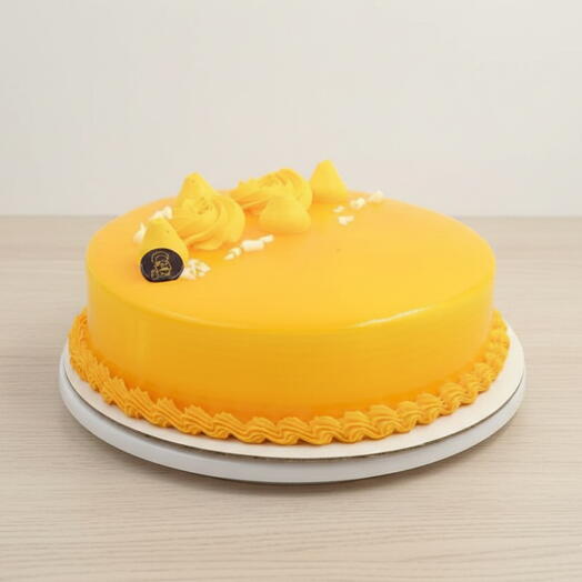 Mango Velvet Vanilla Cake — 1 kg Tropical Sponge with Creamy Mango Mousse, Gold Accents | Serves 8‑10