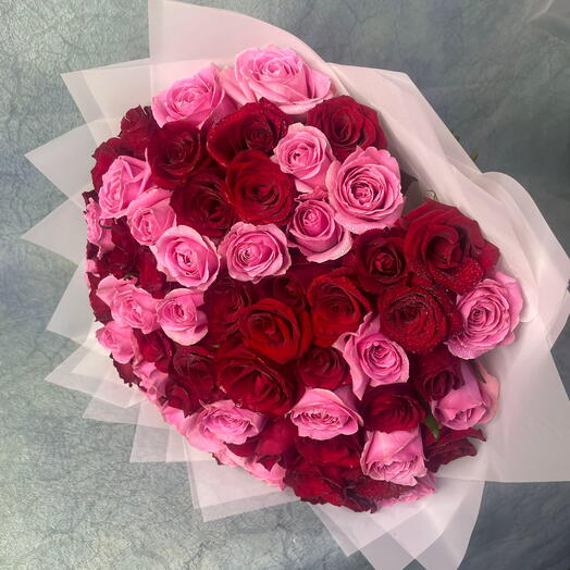 Bouquet de 65 roses rouges et roses
