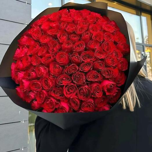 Namasd Bouquet – 79 Red Roses in Luxurious Black Wrapping