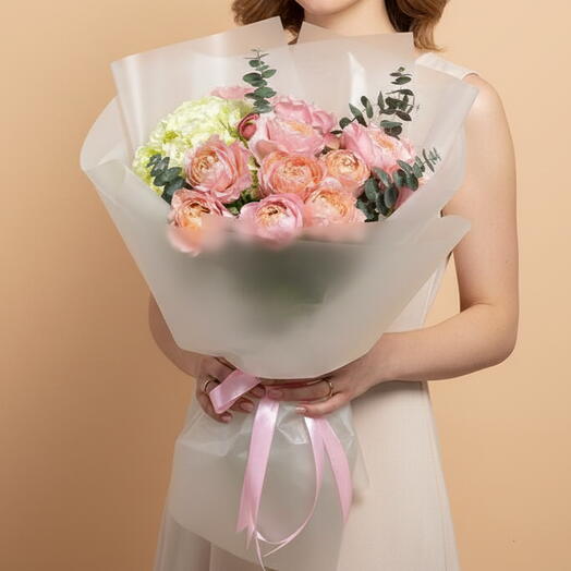 Peach Garden Spray Roses