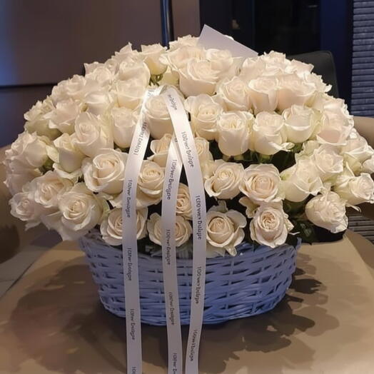 101 White Rose Basket