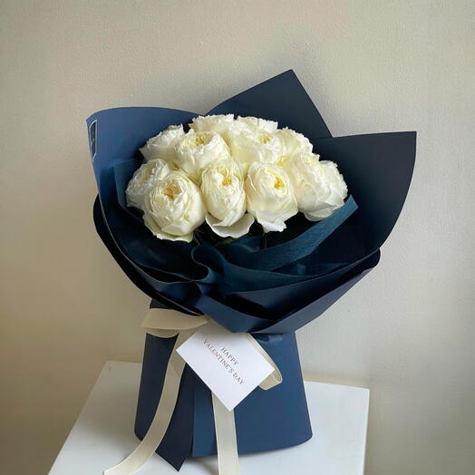 Глори _ Букет из 11 белых садовых роз