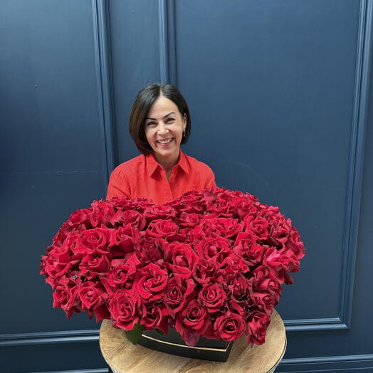 Roses in a heart-box "For the very best"