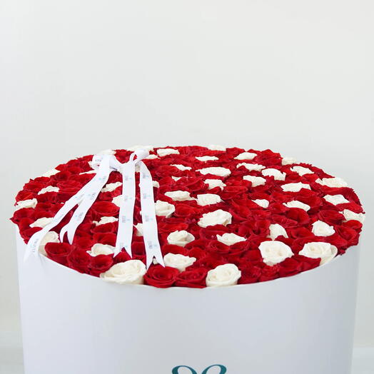 RED AND WHITE ROSES CRIMSON BLOOM BOX