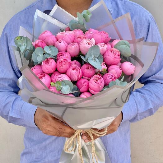 11 Silva Pink Spray Roses - Elegant   Charming Bouquet
