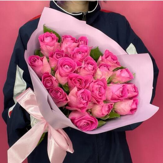 Розовая роза