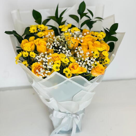 Красивый жёлтый букет