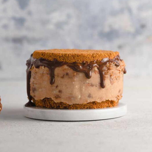 Bananalicious Ferrero Rocher Mini Cheesecake Sandwich