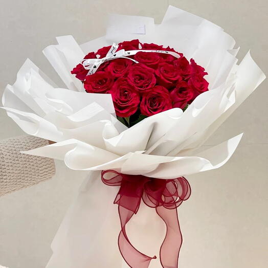 Sincere Love_25 Stunning Red Rose Bouquet For Birthday Or Anniversary