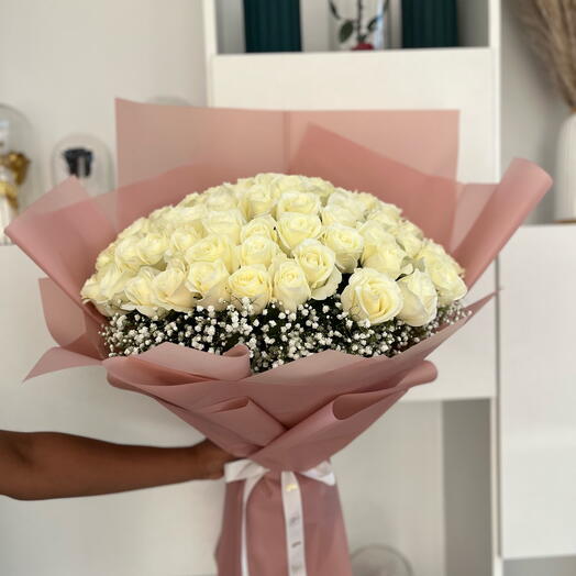 Букет из 51 белой розы