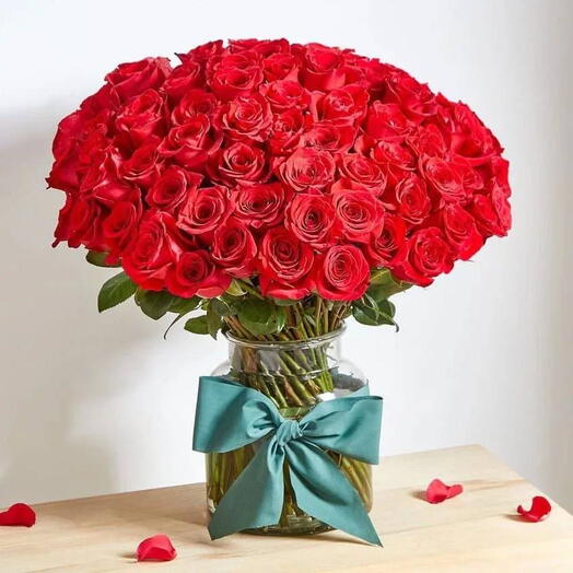 MADEMRED РОЗЫ В ВАЗЕ