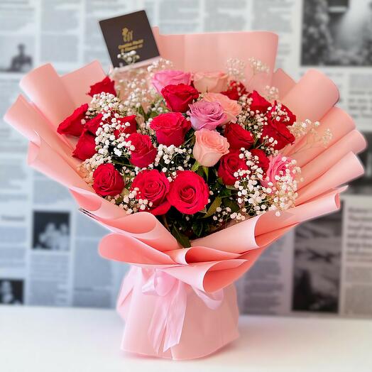 Eva Red and Pink Roses bouquet