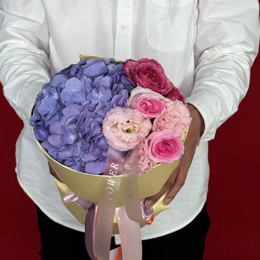 Twiglight Bloom: Small Bouquet of Hydrangeas, Roses and Eustomas