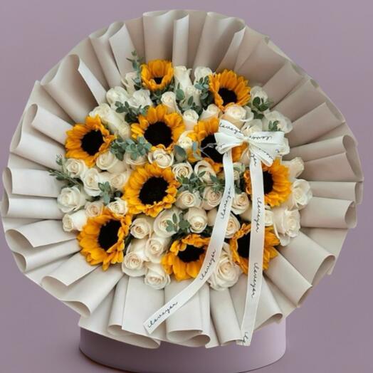 Подсолнух-Белые розы Пожелания