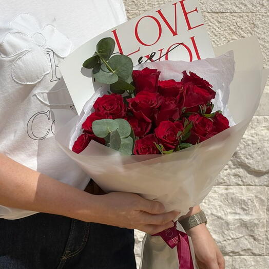 Baccara red 15 mono bouquet with velvet red roses