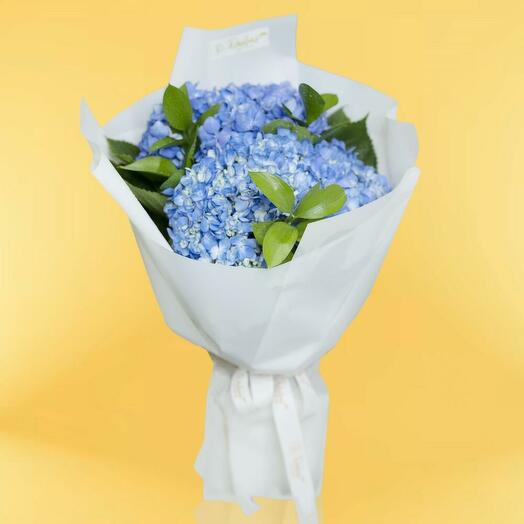 Blue Hydrangea Bouquet (3 Pieces)