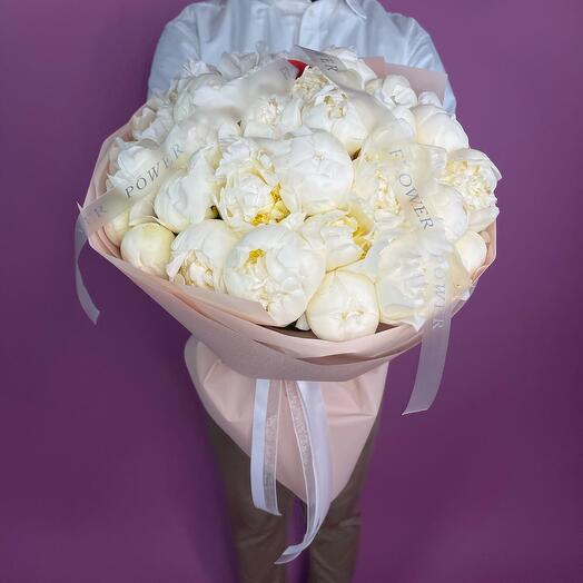 Pureté: Bouquet de 30 pivoines blanches