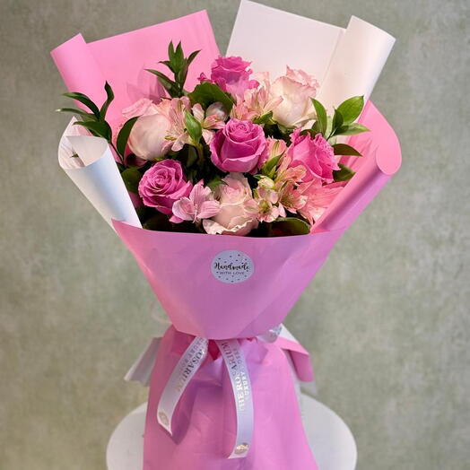 Розовый букет