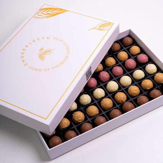 Assorted truffles box 54
