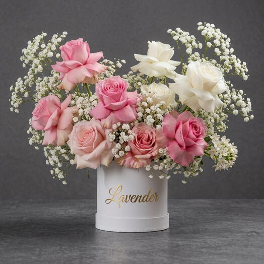 TThe Serenity mother s day  Luxury Box Pink Roses White Roses Gypso