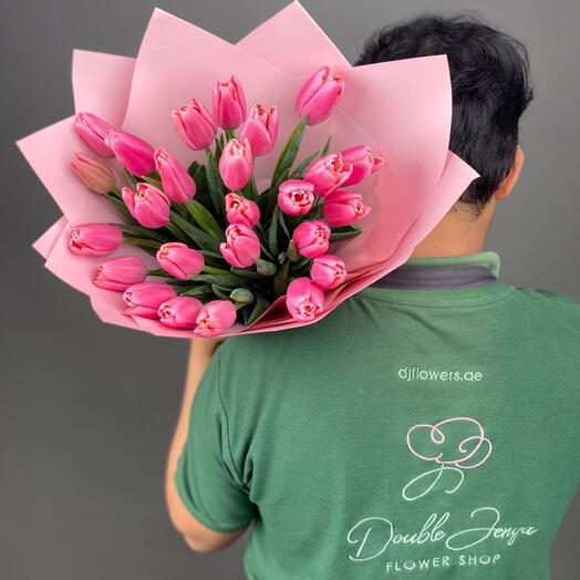 25 tulip bouquet Candy