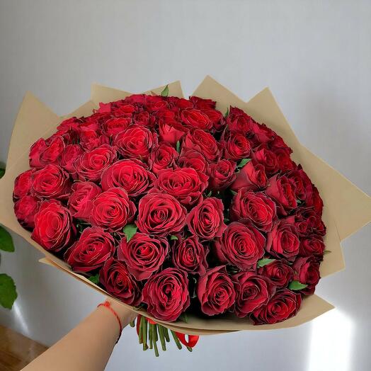 75 роз
