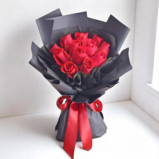 11 Red Roses Bouquet – Romantic Rose Arrangement with Black Wrapping   Red Satin Ribbon