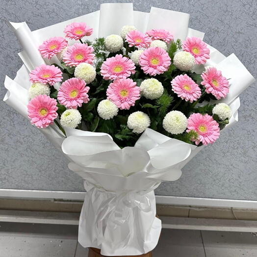 Pink Gerbera   White Pingpong Delight Bouquet