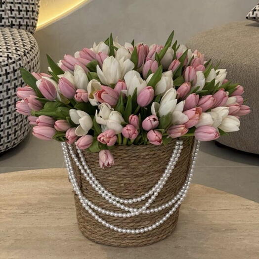 Tulip Embrace Basket