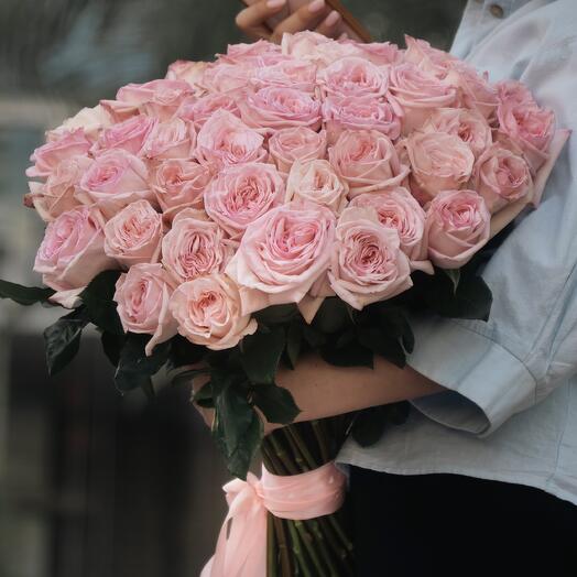 Bouquet monochrome rose