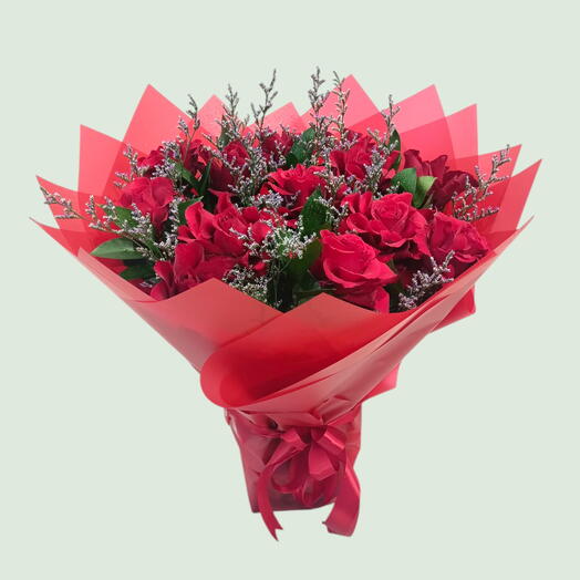 Сияющее красное объятие