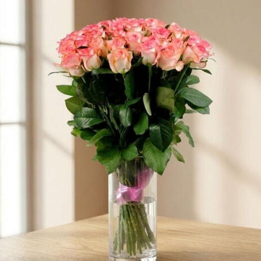 Премиум 51 роза розового цвета в роскошной вазе