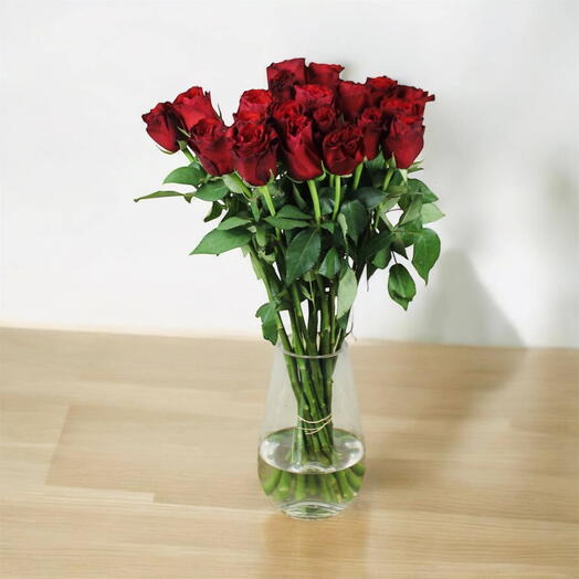 Red Rose Vase 1119